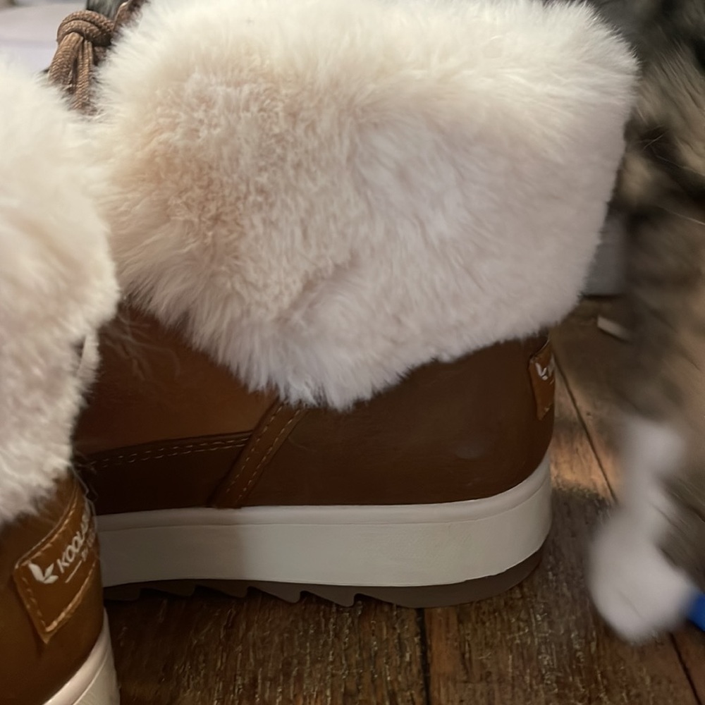 Koolaburra Tynlee Lace-Up Winter Boots for Outside Walking Boots Trendy - Picture 3 of 11